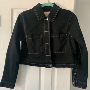 Black cropped button down jacket